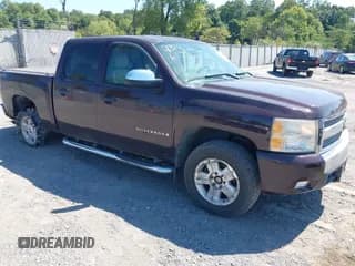 ✅ 2008 Chevrolet Silverado 1500 1LT • VIN: 2GCEK13M181164717 • Лот: 43146178. Опубликован ранее на IAAI с пробегом 117 069 миль. Бесплатный доступ к архиву аукционных продаж из США и подробный отчёт об истории автомобиля на DreamBid. Изображение 1.
