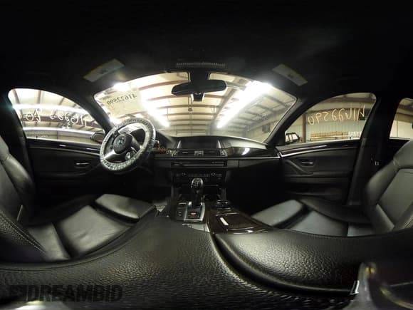 ✅ 2014 BMW 5 Series 550i xDrive • VIN: WBAKP9C57EDZ35030 • Lot: 41622590. Listed on IAAI with 100,512 mi. Free auction sales archive from the USA and detailed vehicle history report at DreamBid. Image 18.