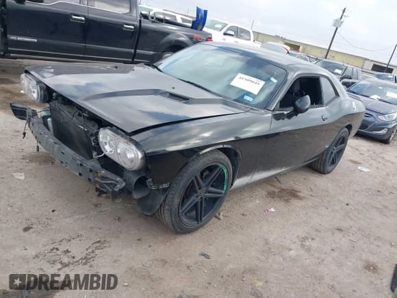 ✅ 2014 Dodge Challenger SXT • VIN: 2C3CDYAG7EH285802 • Lot: 41509045. Wystawiony na IAAI z przebiegiem 139 855 mil. Bezpłatny archiwum sprzedaży aukcyjnych z USA i szczegółowy raport historii pojazdu na DreamBid. Zdjęcie 18.