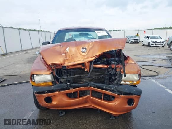 ✅ 2000 Dodge Dakota Sport • VIN: 1B7GL2AX6YS624270 • Lot: 42115234. Listed on IAAI with 187,410 mi. Free auction sales archive from the USA and detailed vehicle history report at DreamBid. Image 12.