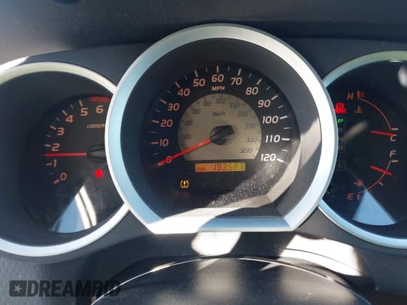 ✅ 2008 Toyota Tacoma PreRunner • VIN: 3TMJU62N58M056335 • Lot: 43643290. Listed on IAAI with 193,583 mi. Free auction sales archive from the USA and detailed vehicle history report at DreamBid. Image 7.