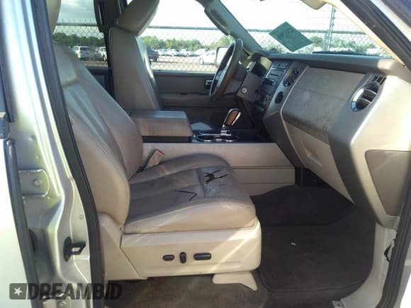 ✅ 2010 Ford Expedition Max Limited • VIN: 1FMJK1K53AEA19929 • Лот: 42483908. Опубликован ранее на IAAI с пробегом 260 943 миль. Бесплатный доступ к архиву аукционных продаж из США и подробный отчёт об истории автомобиля на DreamBid. Изображение 5.