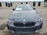 ✅ 2023 BMW 5 Series M550i xDrive • VIN: WBA13BK02PCM36150 • Lot: 66500985. Wystawiony na Copart z przebiegiem Nie podano. Bezpłatny archiwum sprzedaży aukcyjnych z USA i szczegółowy raport historii pojazdu na DreamBid. Zdjęcie 5.