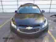 2012 Chevrolet Cruze 1LT z VIN 1G1PF5SC2C7387396, wystawiony jako IAAI lot #43401730 z przebiegiem 137 692 mil mil oraz . Historia ofert i sprzedaży dostępna na DreamBid. Obrazek 13.