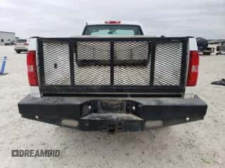 2014 Chevrolet Silverado 3500HD Work Truck с VIN 1GC3KZCG3EF176291, выставлен на аукционе Copart как лот 88998545 с пробегом 139 783 миль миль и Чистый • Clean title. История ставок и продаж доступна на DreamBid. Изображение 6.