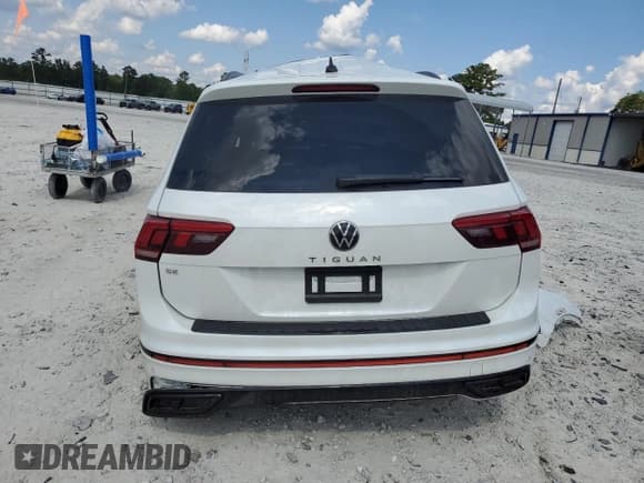 ✅ 2024 Volkswagen Tiguan SE R-Line Black • VIN: 3VVCB7AX7RM206875 • Lot: 69175185. Listed on Copart with 13,009 mi. Free auction sales archive from the USA and detailed vehicle history report at DreamBid. Image 6.