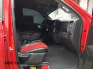 ✅ 2019 Chevrolet Silverado 1500 Custom Trail Boss • VIN: 1GCPYCEF5KZ385706 • Lot: 42999964. Wystawiony na IAAI z przebiegiem 48 702 mil. Bezpłatny archiwum sprzedaży aukcyjnych z USA i szczegółowy raport historii pojazdu na DreamBid. Zdjęcie 5.