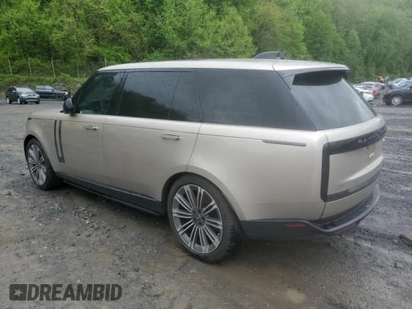 ✅ 2023 Land Rover Range Rover SE • VIN: SALKPBE71PA022379 • Лот: 53978655. Опубликован ранее на Copart с пробегом Не указан. Бесплатный доступ к архиву аукционных продаж из США и подробный отчёт об истории автомобиля на DreamBid. Изображение 2.