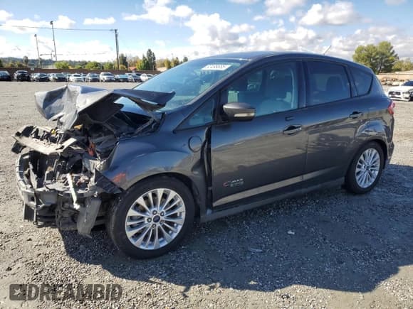 ✅ 2017 Ford C-Max SE • VIN: 1FADP5EUXHL104811 • Lot: 82498685. Wystawiony na Copart z przebiegiem 158 124 mil. Bezpłatny archiwum sprzedaży aukcyjnych z USA i szczegółowy raport historii pojazdu na DreamBid. Zdjęcie 1.