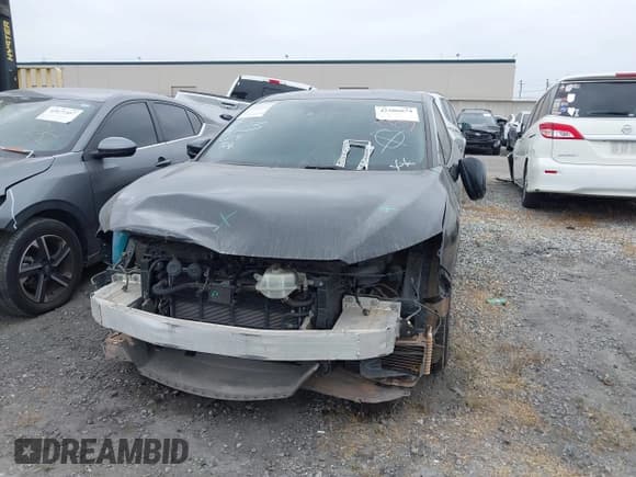 ✅ 2019 Honda Clarity • VIN: JHMZC5F11KC005316 • Lot: 42206674. Wystawiony na IAAI z przebiegiem 127 498 mil. Bezpłatny archiwum sprzedaży aukcyjnych z USA i szczegółowy raport historii pojazdu na DreamBid. Zdjęcie 12.