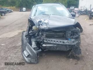 ✅ 2019 Ford Escape SE • VIN: 1FMCU9GD9KUB18019 • Lot: 43112673. Listed on IAAI with 86,449 mi. Free auction sales archive from the USA and detailed vehicle history report at DreamBid. Image 6.