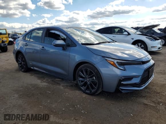 ✅ 2024 Toyota Corolla Hybrid LE • VIN: JTDBDMHEXRJ006321 • Лот: 84392375. Опубликован ранее на Copart с пробегом 17 783 миль. Бесплатный доступ к архиву аукционных продаж из США и подробный отчёт об истории автомобиля на DreamBid. Изображение 4.