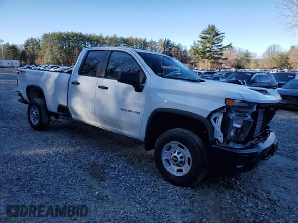 ✅ 2025 Chevrolet Silverado 2500HD • VIN: 1GC2KLE71SF149303 • Lot: 48383565. Wystawiony na Copart z przebiegiem 5 058 mil. Bezpłatny archiwum sprzedaży aukcyjnych z USA i szczegółowy raport historii pojazdu na DreamBid. Zdjęcie 4.