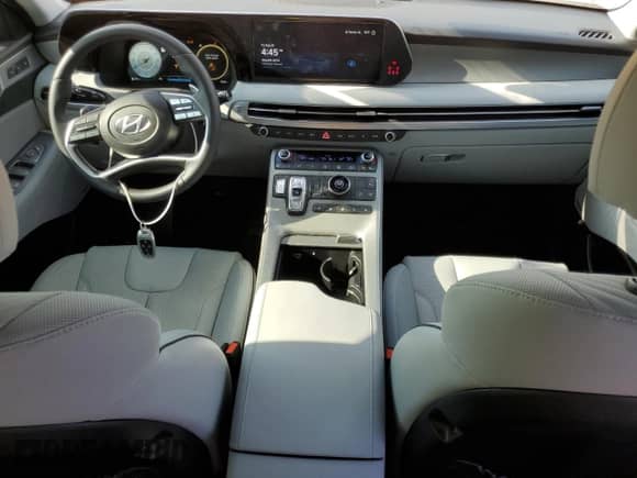 2024 Hyundai Palisade SEL с VIN KM8R44GE7RU790080, выставлен на аукционе Copart как лот 68926844 с пробегом 2 724 миль миль и Списание • Salvage title. История ставок и продаж доступна на DreamBid. Изображение 8.