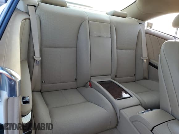 ✅ 2012 Mercedes-Benz CL 550 • VIN: WDDEJ9EBXCA028345 • Lot: 84938744. Wystawiony na Copart z przebiegiem 40 537 mil. Bezpłatny archiwum sprzedaży aukcyjnych z USA i szczegółowy raport historii pojazdu na DreamBid. Zdjęcie 10.