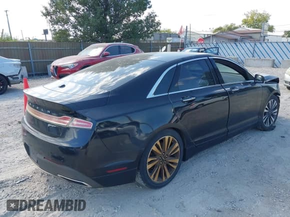 ✅ 2017 Lincoln MKZ Reserve • VIN: 3LN6L5FC1HR666551 • Lot: 43382389. Wystawiony na IAAI z przebiegiem 133 627 mil. Bezpłatny archiwum sprzedaży aukcyjnych z USA i szczegółowy raport historii pojazdu na DreamBid. Zdjęcie 4.