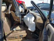 ✅ 1999 Chevrolet Blazer LT • VIN: 1GNDT13W6X2151512 • Lot: 41823548. Wystawiony na IAAI z przebiegiem Nie podano. Bezpłatny archiwum sprzedaży aukcyjnych z USA i szczegółowy raport historii pojazdu na DreamBid. Zdjęcie 5.