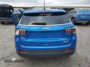 ✅ 2022 Jeep Compass Latitude • VIN: 3C4NJCBBXNT229704 • Lot: 90635135. Listed on Copart with 28,015 mi. Free auction sales archive from the USA and detailed vehicle history report at DreamBid. Image 6.