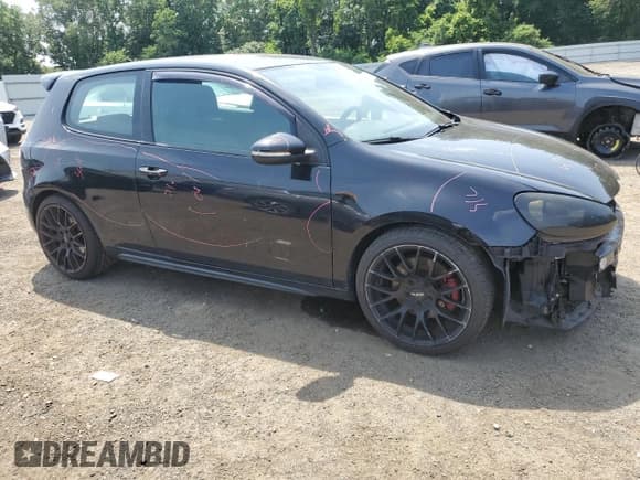 ✅ 2010 Volkswagen Golf GTI • VIN: WVWFD7AJ1AW122072 • Лот: 61837605. Опубликован ранее на Copart с пробегом 54 759 миль. Бесплатный доступ к архиву аукционных продаж из США и подробный отчёт об истории автомобиля на DreamBid. Изображение 4.