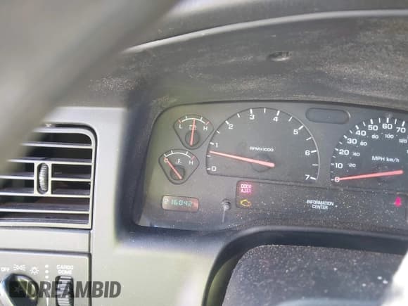 ✅ 2002 Dodge Dakota Sport • VIN: 1B7HL38N02S681523 • Lot: 43537584. Wystawiony na IAAI z przebiegiem 216 042 mil. Bezpłatny archiwum sprzedaży aukcyjnych z USA i szczegółowy raport historii pojazdu na DreamBid. Zdjęcie 7.