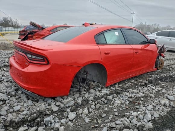 ✅ 2016 Dodge Charger R/T • VIN: 2C3CDXCT7GH285628 • Lot: 94900175. Wystawiony na Copart z przebiegiem Nie podano. Bezpłatny archiwum sprzedaży aukcyjnych z USA i szczegółowy raport historii pojazdu na DreamBid. Zdjęcie 3.
