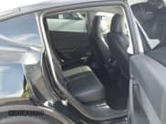 ✅ 2022 Tesla Model Y Long Range • VIN: 7SAYGDEE2NF458337 • Lot: 43656214. Wystawiony na IAAI z przebiegiem 38 307 mil. Bezpłatny archiwum sprzedaży aukcyjnych z USA i szczegółowy raport historii pojazdu na DreamBid. Zdjęcie 8.