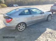 ✅ 2004 Mercedes-Benz C 320 • VIN: WDBRN64J34A562066 • Lot: 43868094. Listed on IAAI with 140,894 mi. Free auction sales archive from the USA and detailed vehicle history report at DreamBid. Image 4.