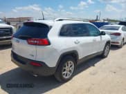 ✅ 2018 Jeep Cherokee Latitude Plus • VIN: 1C4PJMLX5JD522242 • Lot: 43051949. Listed on IAAI with 47,939 mi. Free auction sales archive from the USA and detailed vehicle history report at DreamBid. Image 4.