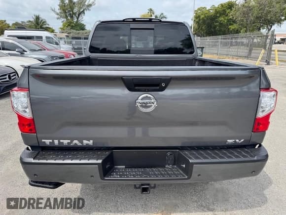 ✅ 2021 Nissan Titan SV • VIN: 1N6AA1EF2MN509484 • Lot: 50758485. Wystawiony na Copart z przebiegiem 33 195 mil. Bezpłatny archiwum sprzedaży aukcyjnych z USA i szczegółowy raport historii pojazdu na DreamBid. Zdjęcie 6.