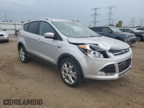 ✅ 2015 Ford Escape Titanium • VIN: 1FMCU9JX0FUB16944 • Лот: 82405525. Опубликован ранее на Copart с пробегом 82 067 миль. Бесплатный доступ к архиву аукционных продаж из США и подробный отчёт об истории автомобиля на DreamBid. Изображение 4.