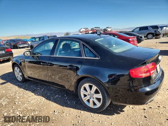 ✅ 2011 Audi A4 Premium • VIN: WAUBFAFL7BN051464 • Lot: 86657525. Wystawiony na Copart z przebiegiem 166 253 mil. Bezpłatny archiwum sprzedaży aukcyjnych z USA i szczegółowy raport historii pojazdu na DreamBid. Zdjęcie 2.