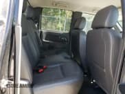 ✅ 2005 Chevrolet Colorado 1SF LS Z71 • VIN: 1GCDT136158168821 • Лот: 54888345. Опубликован ранее на Copart с пробегом 128 866 миль. Бесплатный доступ к архиву аукционных продаж из США и подробный отчёт об истории автомобиля на DreamBid. Изображение 10.