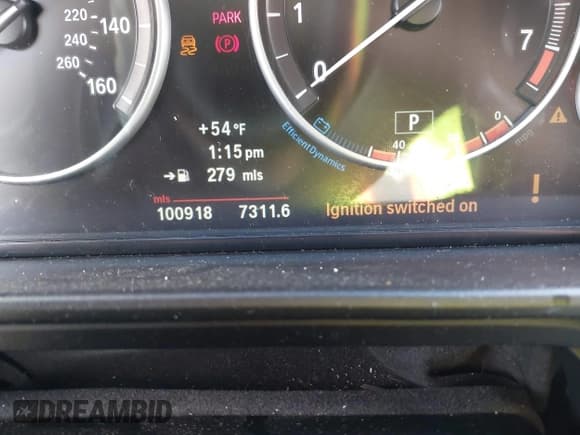 ✅ 2013 BMW 5 Series 528i xDrive • VIN: WBAXH5C5XDD111582 • Lot: 43566446. Listed on IAAI with 100,918 mi. Free auction sales archive from the USA and detailed vehicle history report at DreamBid. Image 15.