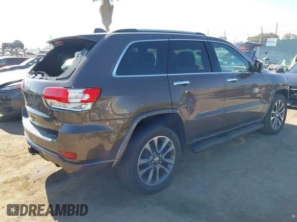 ✅ 2017 Jeep Grand Cherokee Overland • VIN: 1C4RJECG0HC960178 • Лот: 42315844. Опубликован ранее на IAAI с пробегом 63 271 миль. Бесплатный доступ к архиву аукционных продаж из США и подробный отчёт об истории автомобиля на DreamBid. Изображение 4.