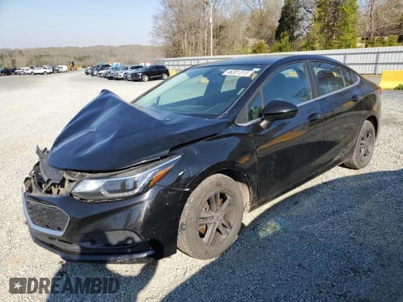 ✅ 2017 Chevrolet Cruze LT • VIN: 1G1BE5SM0H7233542 • Lot: 46201313. Listed on Copart with 179,603 mi. Free auction sales archive from the USA and detailed vehicle history report at DreamBid. Image 1.