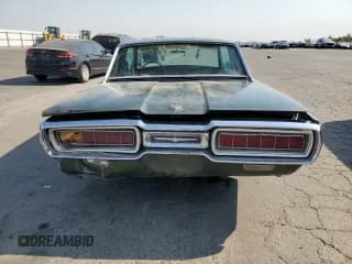 ✅ 1965 Ford Thunderbird • VIN: 5Y83Z103875 • Лот: 70389835. Опубликован ранее на Copart с пробегом Не указан. Бесплатный доступ к архиву аукционных продаж из США и подробный отчёт об истории автомобиля на DreamBid. Изображение 6.