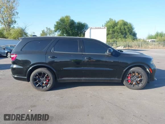 2024 Dodge Durango SRT Hellcat Premium z VIN 1C4SDJH96RC185740, wystawiony jako IAAI lot #42601912 z przebiegiem Nie podano mil oraz . Historia ofert i sprzedaży dostępna na DreamBid. Obrazek 13.