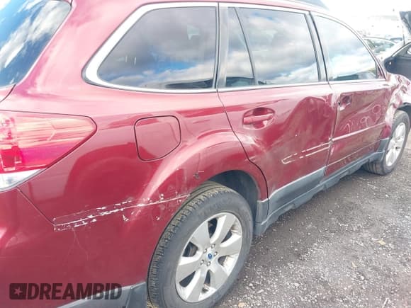 ✅ 2012 Subaru Outback Limited • VIN: 4S4BRDKCXC2210560 • Лот: 43750640. Опубликован ранее на IAAI с пробегом 183 466 миль. Бесплатный доступ к архиву аукционных продаж из США и подробный отчёт об истории автомобиля на DreamBid. Изображение 21.