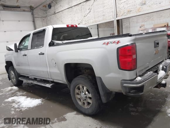 ✅ 2015 Chevrolet Silverado 2500HD LT • VIN: 1GC1KVEG0FF128133 • Lot: 43741035. Listed on IAAI with 47,650 mi. Free auction sales archive from the USA and detailed vehicle history report at DreamBid. Image 3.
