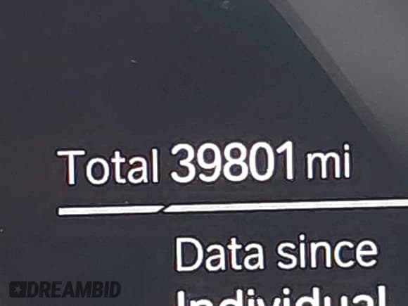 ✅ 2022 BMW 8 Series M850i • VIN: WBAGV8C04NCH90015 • Lot: 42020711. Wystawiony na IAAI z przebiegiem 39 801 mil. Bezpłatny archiwum sprzedaży aukcyjnych z USA i szczegółowy raport historii pojazdu na DreamBid. Zdjęcie 15.