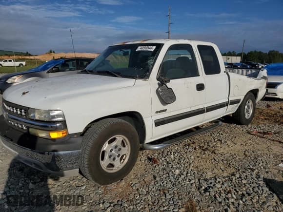 ✅ 2002 Chevrolet Silverado 1500 LS • VIN: 2GCEC19V921142016 • Лот: 74090544. Опубликован ранее на Copart с пробегом 263 958 миль. Бесплатный доступ к архиву аукционных продаж из США и подробный отчёт об истории автомобиля на DreamBid. Изображение 1.