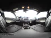 ✅ 2025 Jeep Compass Limited • VIN: 3C4NJDCN8ST578208 • Lot: 43209842. Wystawiony na IAAI z przebiegiem 2 016 mil. Bezpłatny archiwum sprzedaży aukcyjnych z USA i szczegółowy raport historii pojazdu na DreamBid. Zdjęcie 18.