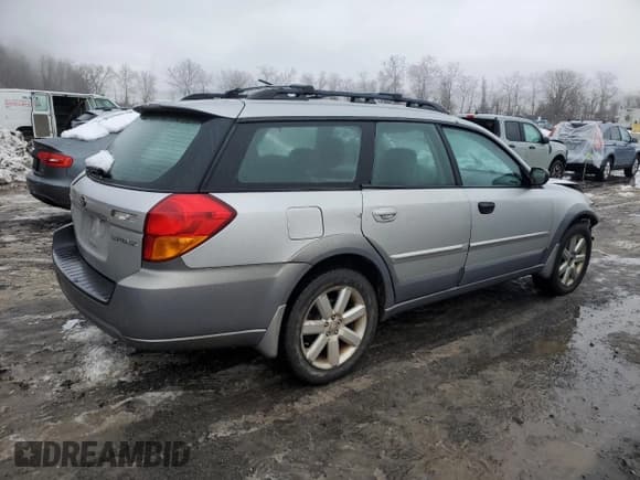 ✅ 2006 Subaru Legacy Outback • VIN: 4S4BP61C967349475 • Лот: 61766185. Опубликован ранее на Copart с пробегом 118 878 миль. Бесплатный доступ к архиву аукционных продаж из США и подробный отчёт об истории автомобиля на DreamBid. Изображение 3.