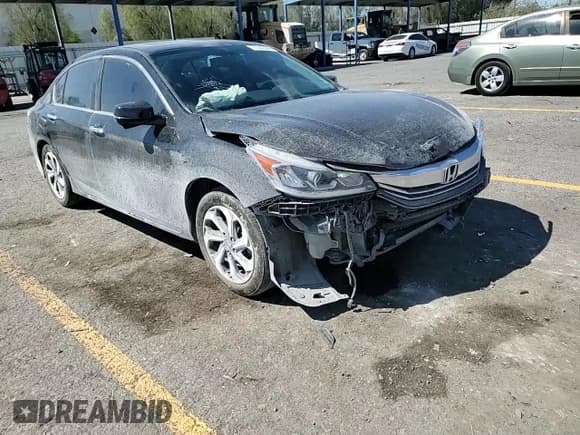 ✅ 2016 Honda Accord EX-L • VIN: 1HGCR2F83GA160455 • Lot: 70949205. Listed on Copart with 157,655 mi. Free auction sales archive from the USA and detailed vehicle history report at DreamBid. Image 13.