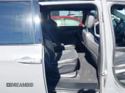 ✅ 2022 Chrysler Pacifica Hybrid Limited • VIN: 2C4RC1S79NR222225 • Лот: 41443021. Опубликован ранее на IAAI с пробегом 10 978 миль. Бесплатный доступ к архиву аукционных продаж из США и подробный отчёт об истории автомобиля на DreamBid. Изображение 8.