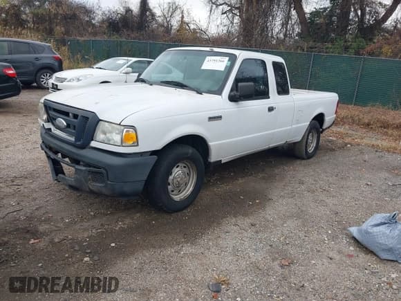 ✅ 2006 Ford Ranger XL • VIN: 1FTYR14D36PA41072 • Lot: 43791266. Wystawiony na IAAI z przebiegiem 258 732 mil. Bezpłatny archiwum sprzedaży aukcyjnych z USA i szczegółowy raport historii pojazdu na DreamBid. Zdjęcie 2.