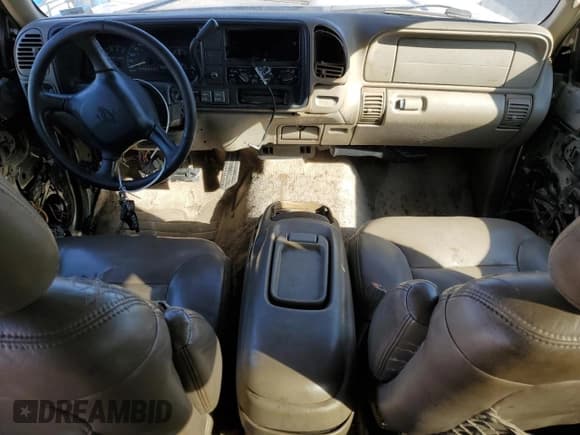 ✅ 1999 Chevrolet Suburban • VIN: 3GNFK16R2XG167053 • Lot: 90017845. Listed on Copart with 315,876 mi. Free auction sales archive from the USA and detailed vehicle history report at DreamBid. Image 8.