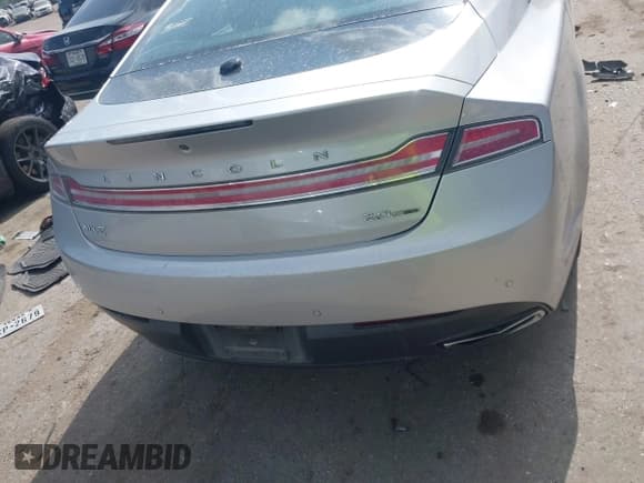 ✅ 2015 Lincoln MKZ • VIN: 3LN6L2G95FR615925 • Lot: 42344017. Wystawiony na IAAI z przebiegiem 162 912 mil. Bezpłatny archiwum sprzedaży aukcyjnych z USA i szczegółowy raport historii pojazdu na DreamBid. Zdjęcie 16.