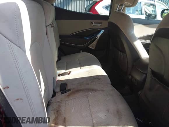 2017 Hyundai Santa Fe 2.4L с VIN 5NMZUDLB4HH015774, выставлен на аукционе IAAI как лот 43260785 с пробегом 158 905 миль миль и . История ставок и продаж доступна на DreamBid. Изображение 8.