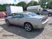 2018 Dodge Challenger R/T z VIN 2C3CDZBT9JH300893, wystawiony jako IAAI lot #42771152 z przebiegiem 195 216 mil mil oraz . Historia ofert i sprzedaży dostępna na DreamBid. Obrazek 3.